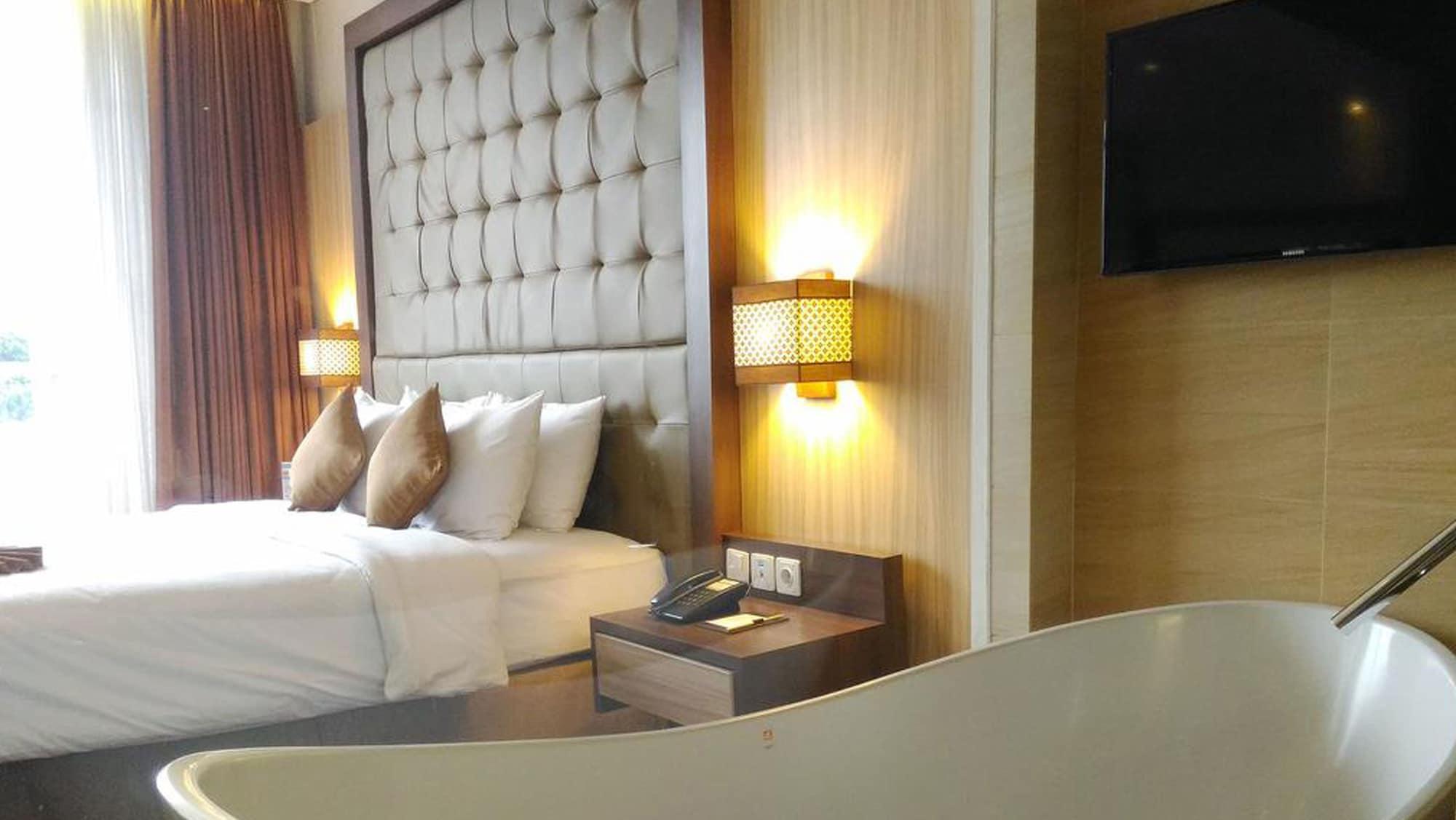 Crystal Lotus Hotel Yogyakarta Melati Εξωτερικό φωτογραφία