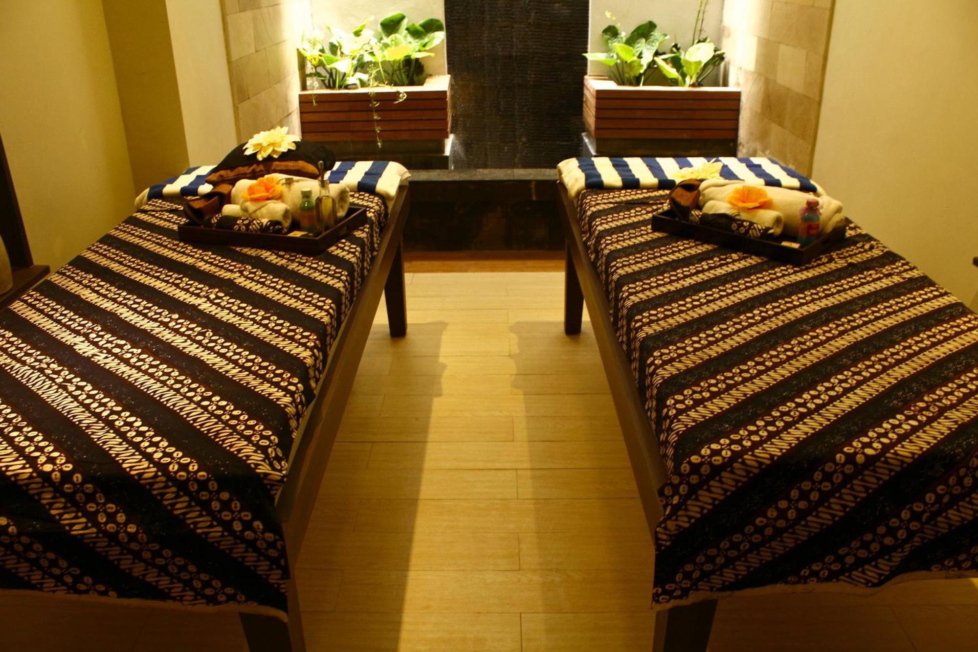 Crystal Lotus Hotel Yogyakarta Melati Εξωτερικό φωτογραφία